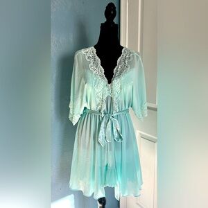 Seductivewear by Cinema Etoile